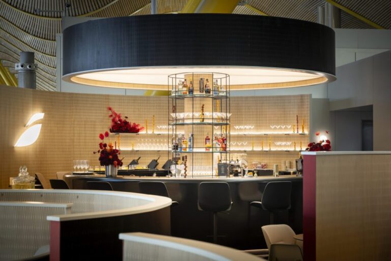 Iberia’s New Emerald Lounge Signals a Different Business Class is Coming
